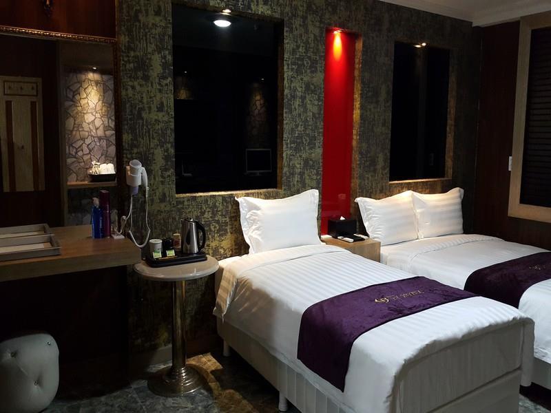 I.Y Hotel Suwon Exteriör bild