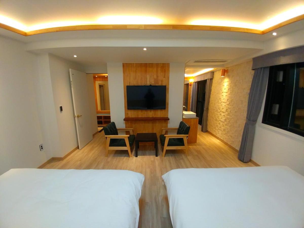 I.Y Hotel Suwon Exteriör bild