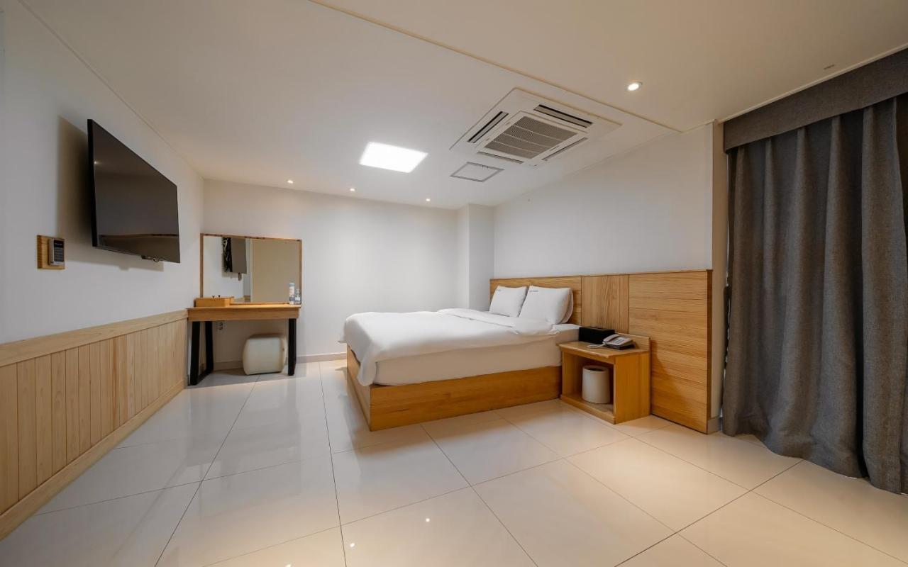 I.Y Hotel Suwon Exteriör bild