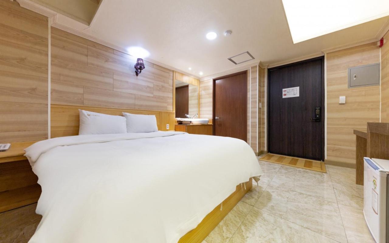 I.Y Hotel Suwon Exteriör bild