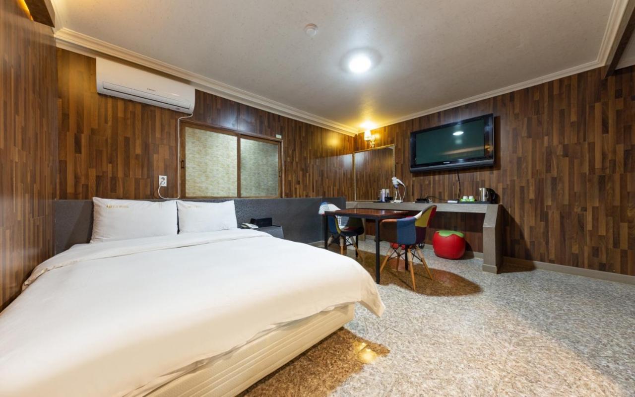 I.Y Hotel Suwon Exteriör bild