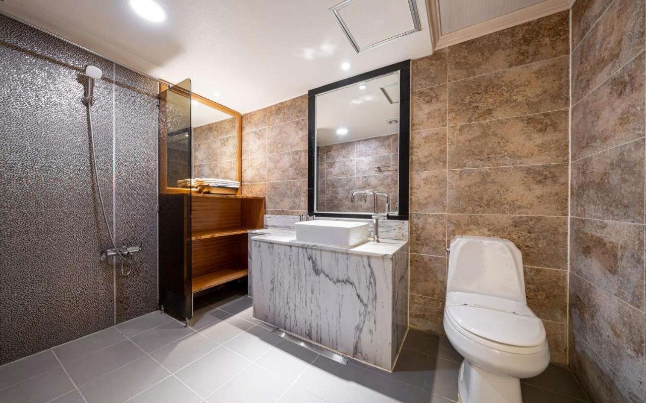 I.Y Hotel Suwon Exteriör bild
