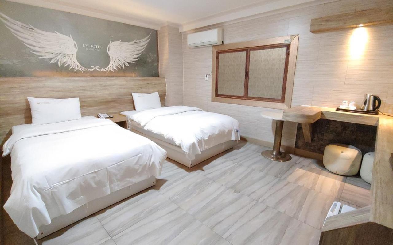 I.Y Hotel Suwon Exteriör bild