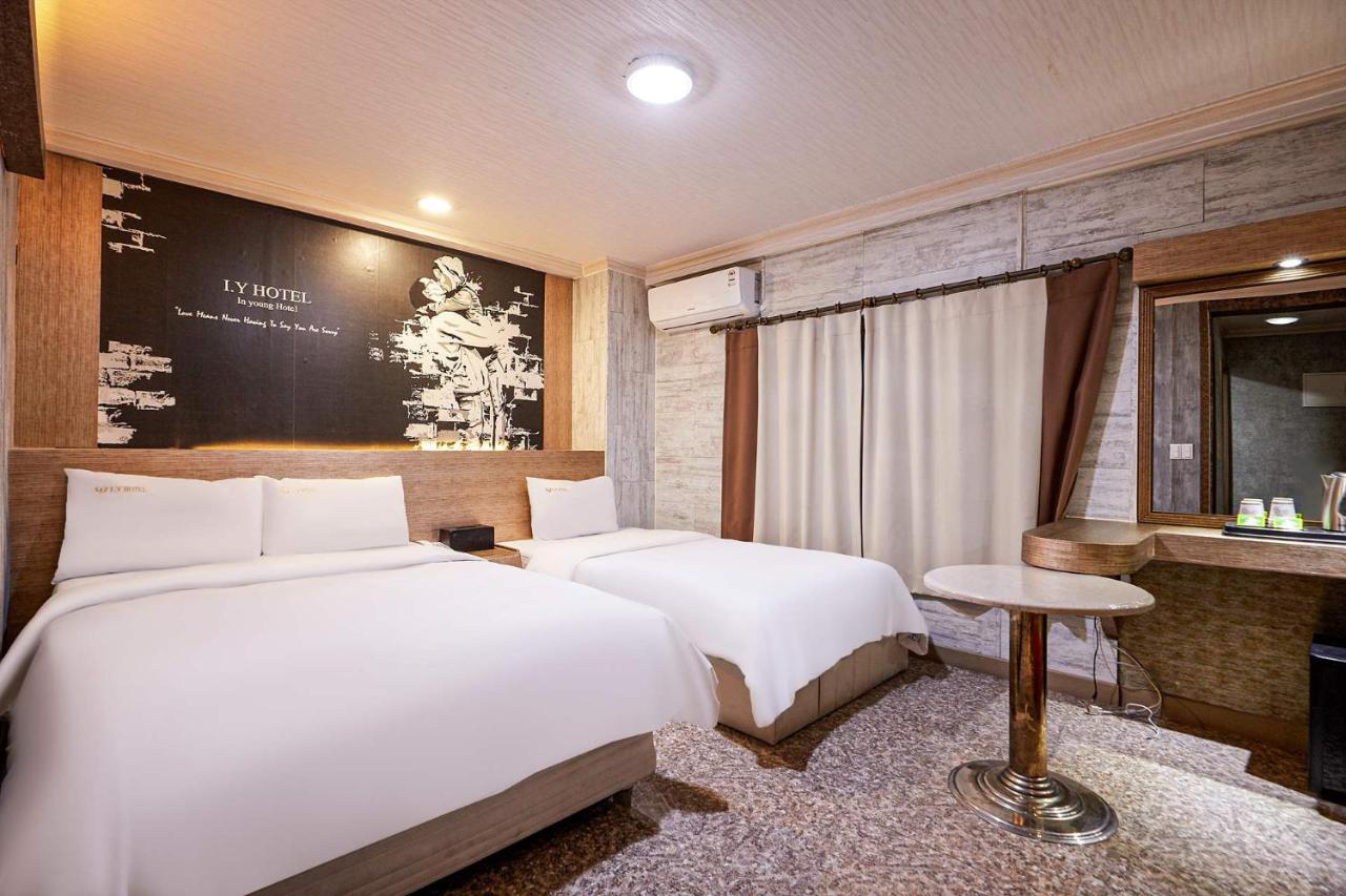 I.Y Hotel Suwon Exteriör bild